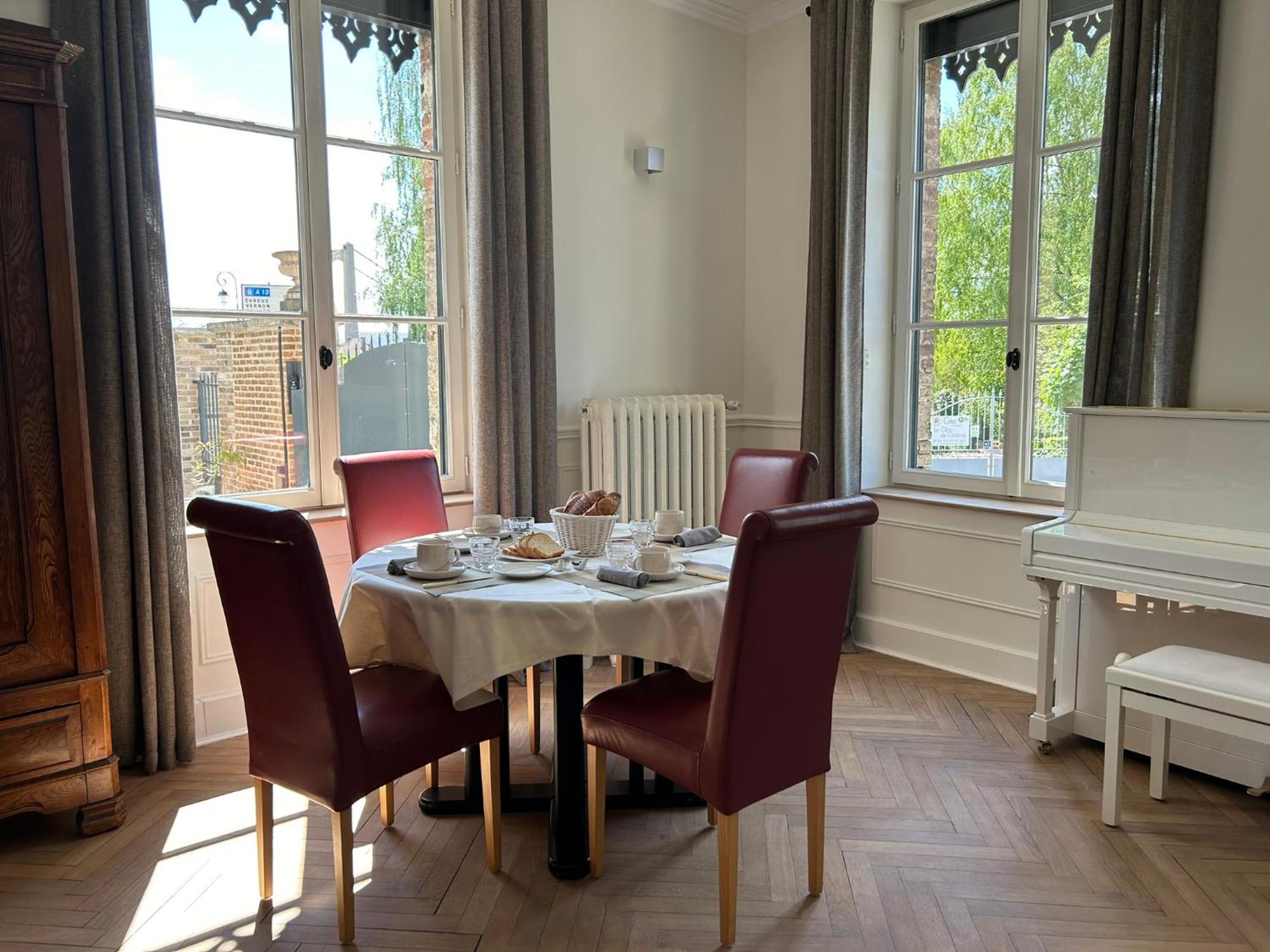 Villa Du Vieux Chateau 레장들리 외부 사진